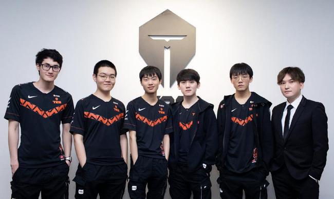 波动明显原